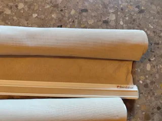 Estores enrollables beige