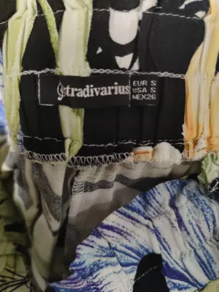 Pantalón ancho estampado tropical