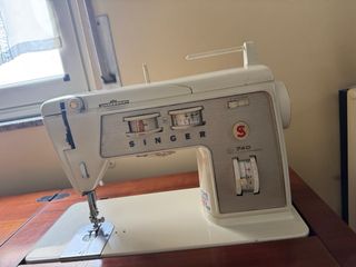 Macchina da cucire vintage Singer