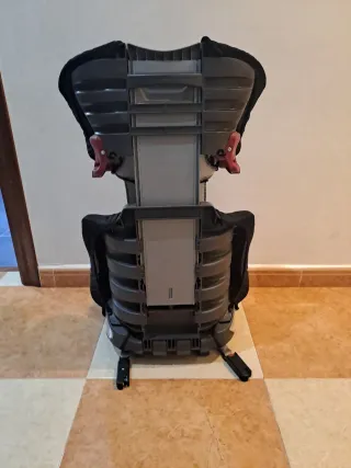 Silla coche Britax Römer negra con isofix
