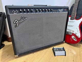 Amplificador Fender Frontman 212R