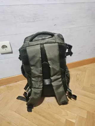 Mochila de mano avión verde