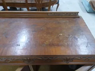 Aparador antiguo de madera