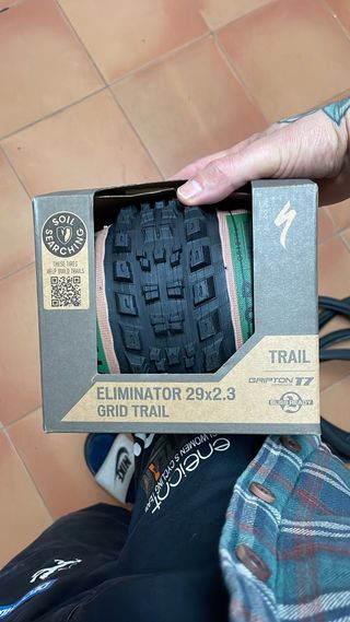 Cubierta Specialized Eliminator 29x2.3 Grid Trail
