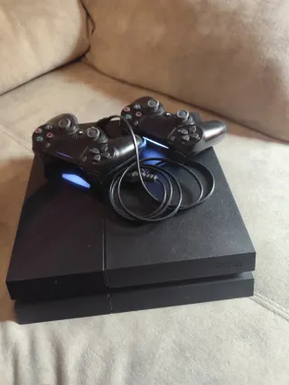 Consola PS4 Negra + 2 Mandos