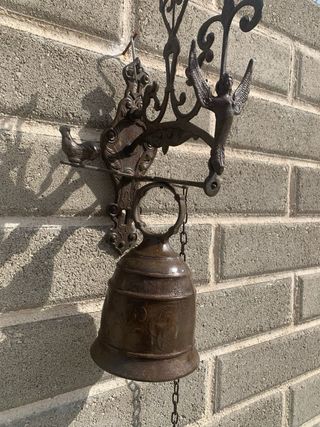 Campana antica grande bronzo bellissima decorata