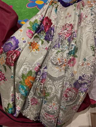 Traje de Fallera con Manteletas