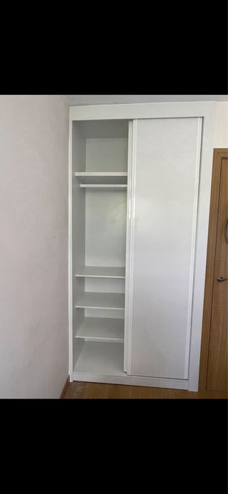 Carpintero profesional armarios a medida