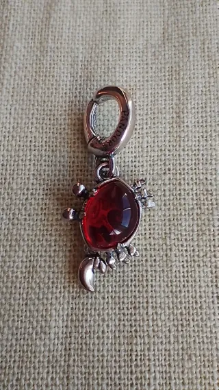 Colgante Pandora Sebastián Rojo