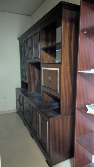 Estantería de madera a medida