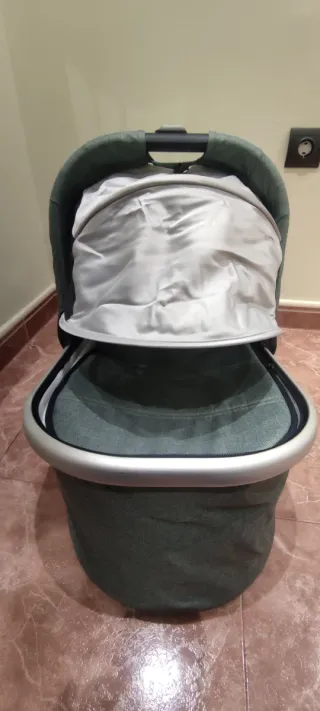 Carrito Bebé Uppababy Cruz V2 + Capazo