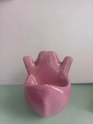 Figura cerámica morada animal