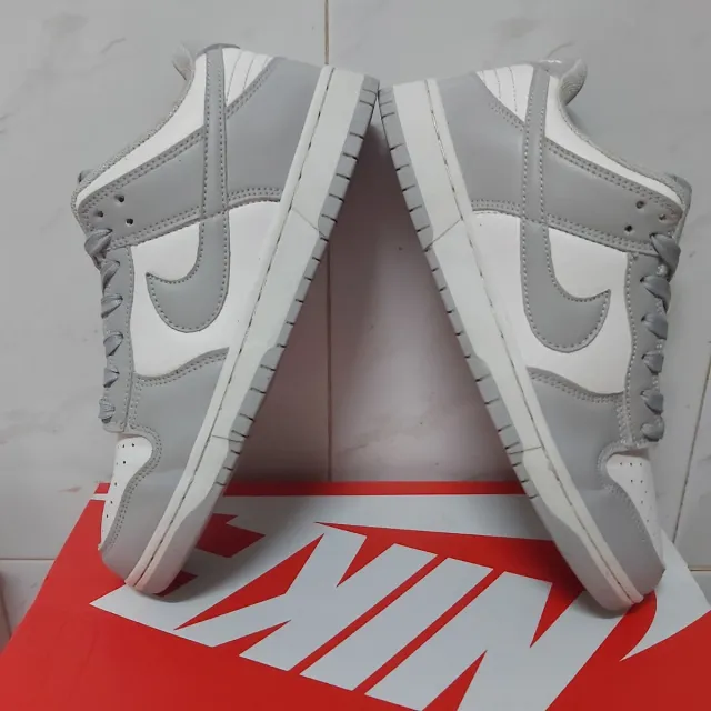 Zapatillas Nike  Dunk Low T40 Gris/Blanco Unisex