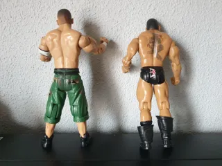 Muñecos WWE John Cena y Batista
