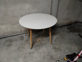 Mesa de comedor extensible blanca