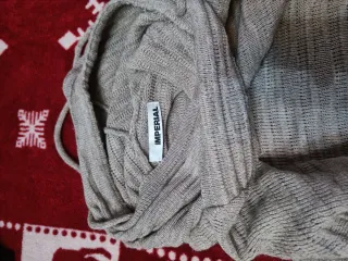 Maglione Imperial grigio con cappuccio