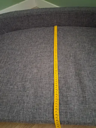 Cama para perro gris