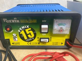 Cargador Baterías CEVIK FENIX 15 12/24V