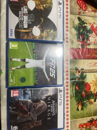 Juegos PS5: Like a Dragon, FC25, Assassin's Creed