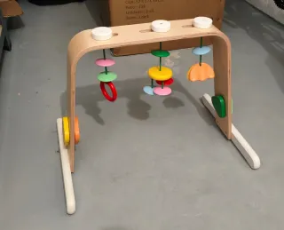 Gimnasio Bebé Madera LEKA