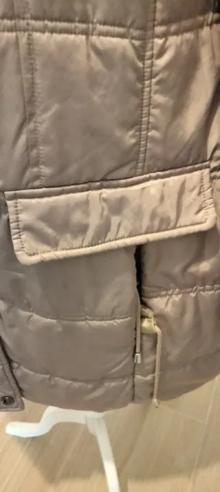 Chaquetón gris acolchado