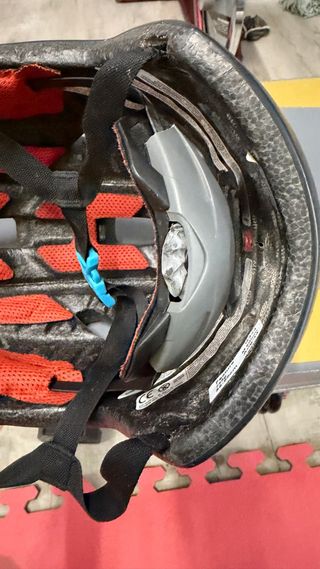 Casco Giro Feature Talla M Negro/Rojo/Azul