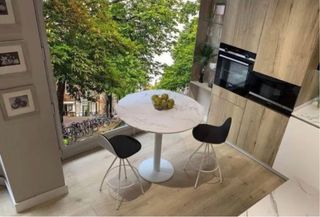 Mesa alta redonda metal y madera