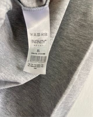 Camiseta tirantes gris