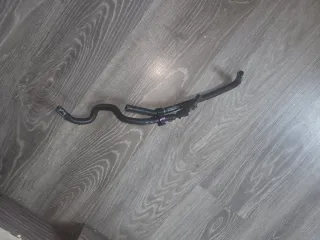 Manguera de retorno VAG 04E 122 447BQ original