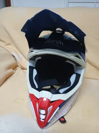 Capacete Airoh Strycker M