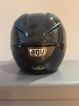 Casco de moto negro integral