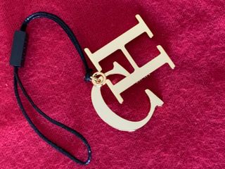 Charm CH Carolina Herrera Chapado Oro