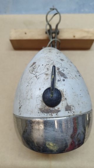 Conjunto de luces antiguas bicicleta.