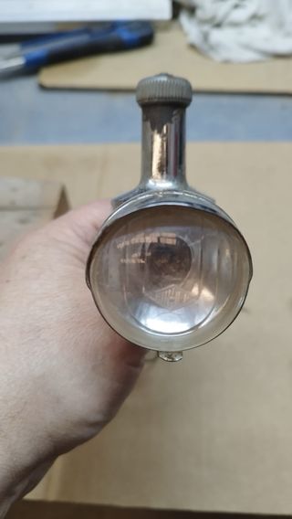 Conjunto de luces antiguas bicicleta.