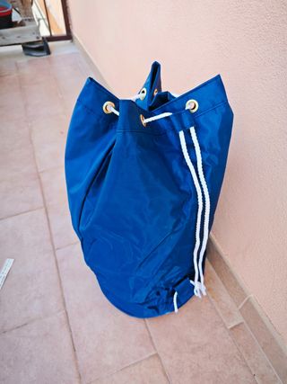 Borsone monospalla blu impermeabile