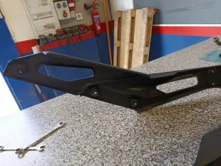 Cubre cadena BMW F 650 (1997)