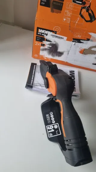 Minimotosega Worx WG324E 20V 12cm