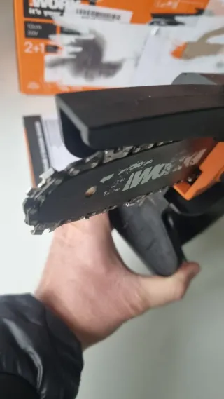 Minimotosega Worx WG324E 20V 12cm