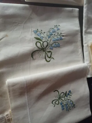 11 Asciugamani Misto Lino Ricamati