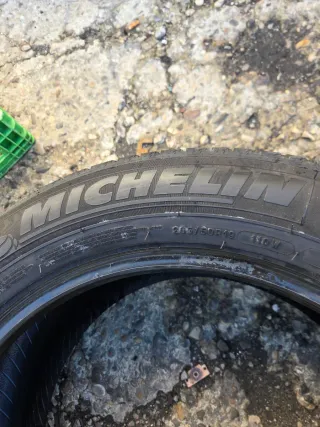 4 unidades Michelin runflat 265/50/19/ al 80%.