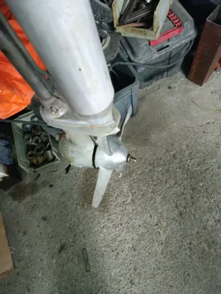 Motor fueraborda, ala de gaviota