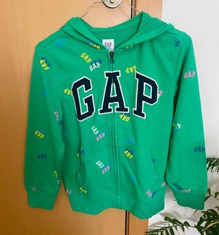 Sudadera GAP verde con logo multicolor