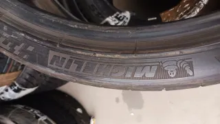 255/30 R22 95Y MICHELIN PILOT SPORT