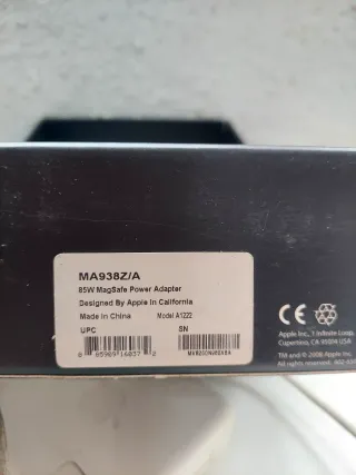 Cargador Apple MagSafe 85W