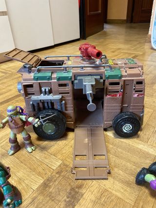 Tortugas Ninja Camión y Figuras