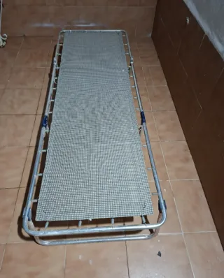 Catre plegable aluminio y tela