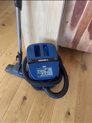 Aspiradora Nilfisk King Home Azul