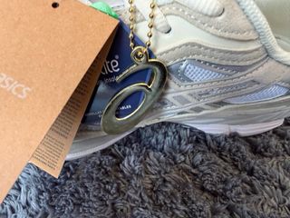 Zapatillas Asics beige y gris originales | EU 44