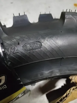 Neumático 140/80-18 plewsTrasero