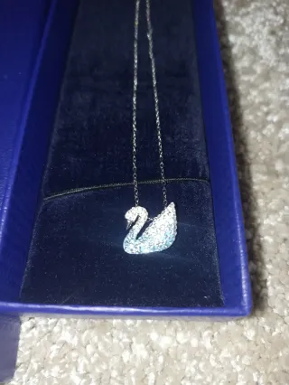 Collar Cisne Swarovski Plata